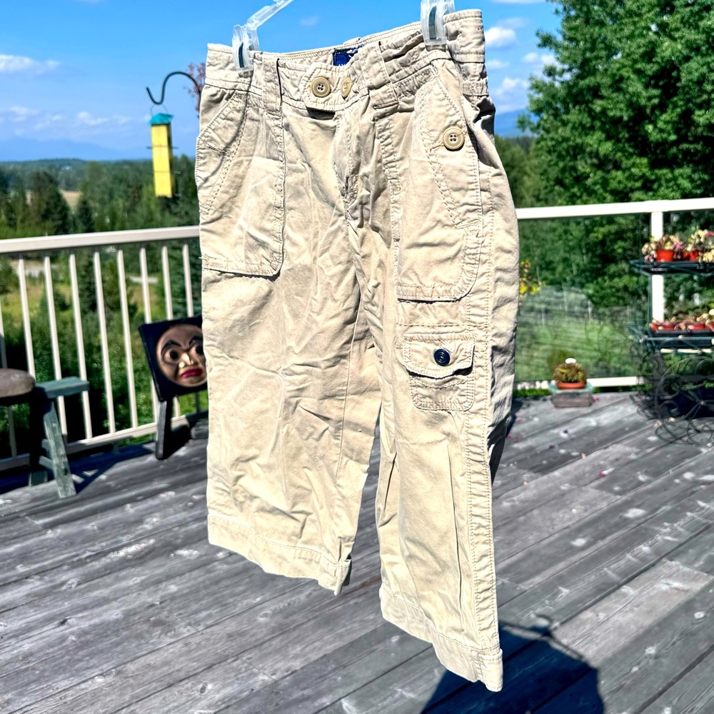 American Eagle Cargo Capris